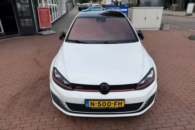 Volkswagen Golf (2013) thumbnail 6
