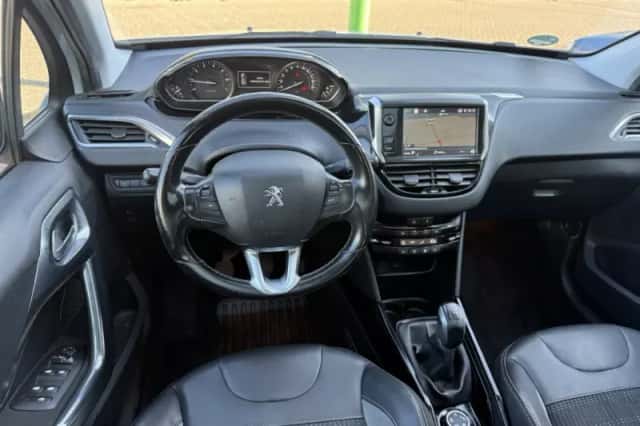 Peugeot 2008 (2017) thumbnail 5