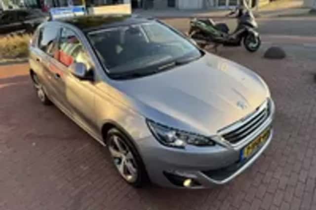 Peugeot 308 (2014) thumbnail 3