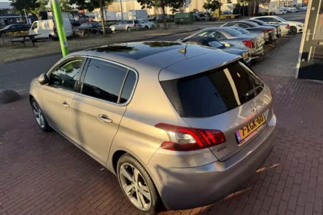 Peugeot 308 (2014) thumbnail 5