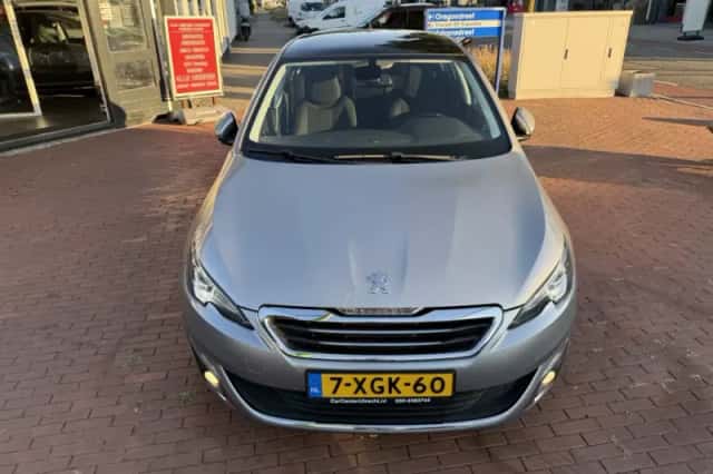 Peugeot 308 (2014) thumbnail 6
