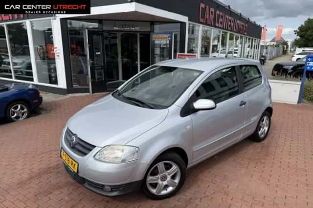 Volkswagen Fox (2011) thumbnail 1