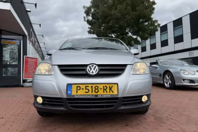 Volkswagen Fox (2011) thumbnail 5