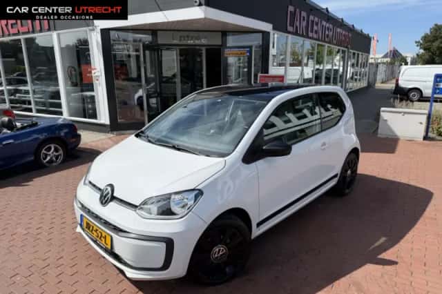 Volkswagen Up! (2021) thumbnail 1