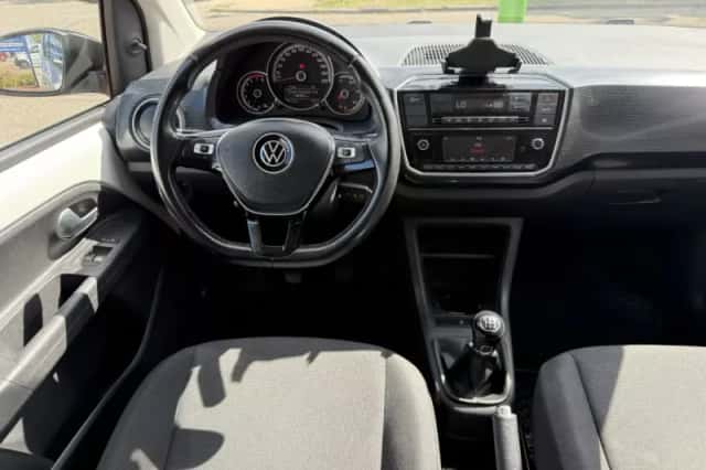 Volkswagen Up! (2021) thumbnail 2