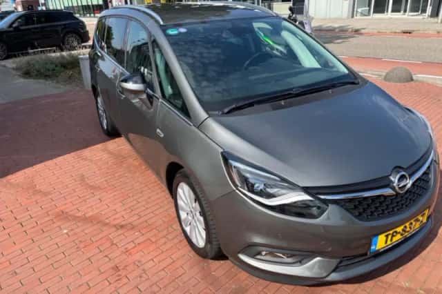 Opel Zafira (2018) thumbnail 5