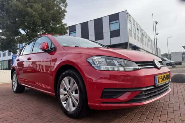 Volkswagen Golf (2019) thumbnail 6