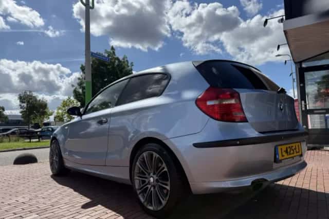 BMW 1-Serie (2009) thumbnail 3