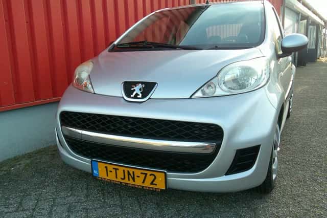 Peugeot 107 (2010) thumbnail 1