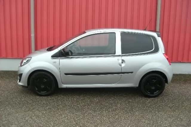 Renault Twingo (2011) thumbnail 2