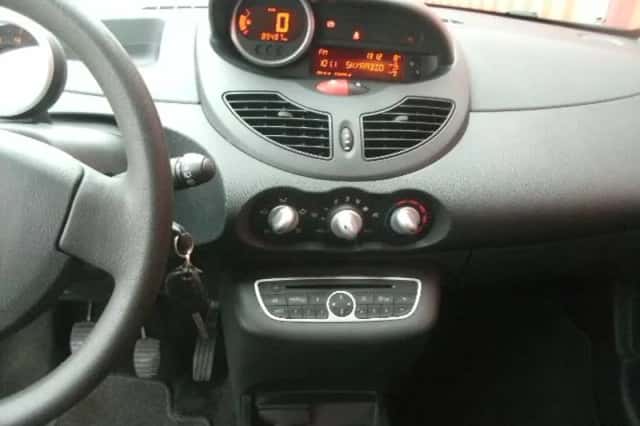 Renault Twingo (2011) thumbnail 5