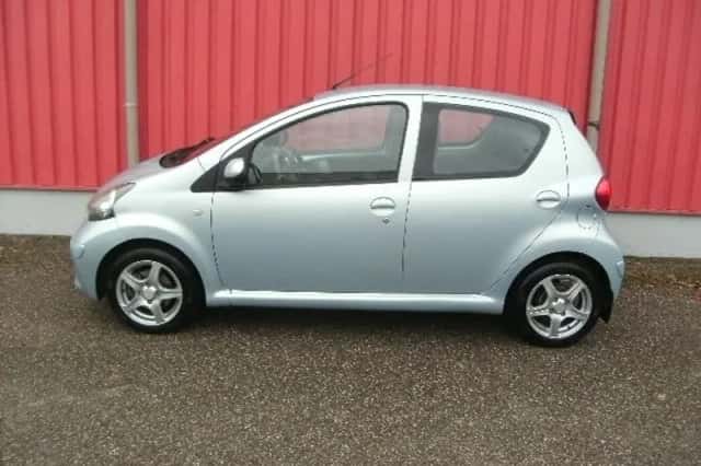 Toyota Aygo (2006) thumbnail 2
