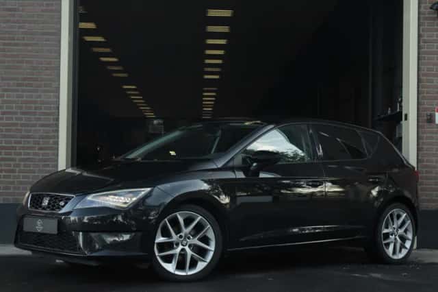 SEAT Leon (2013) thumbnail 1