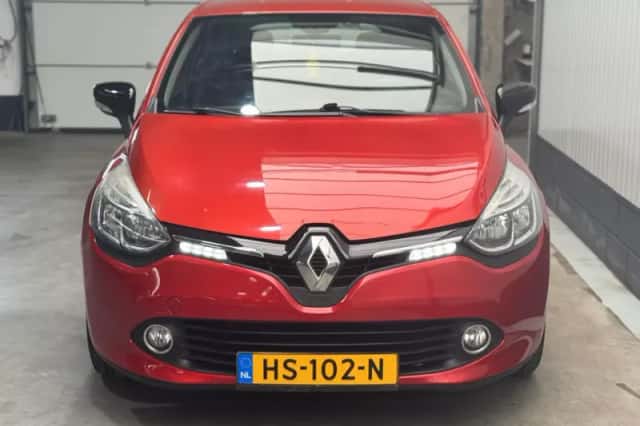 Renault Clio (2016) thumbnail 2