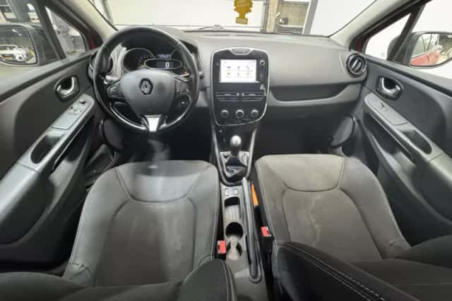 Renault Clio (2016) thumbnail 11