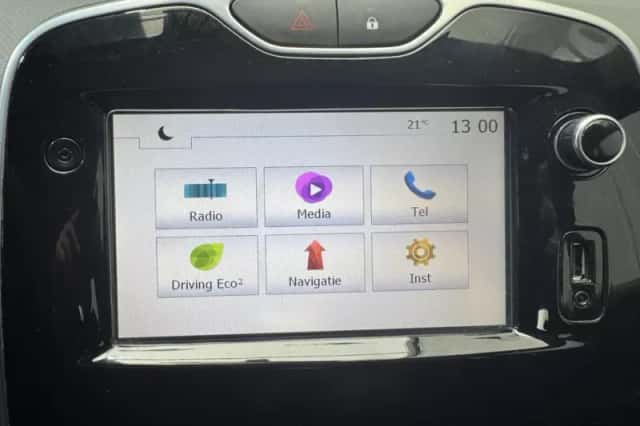 Renault Clio (2016) thumbnail 19