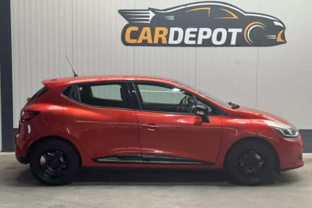 Renault Clio (2016) thumbnail 4