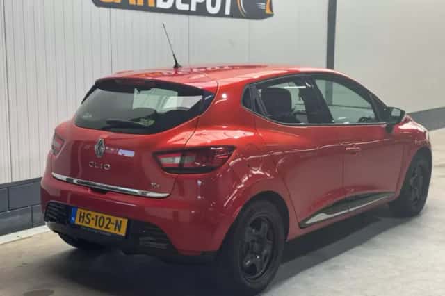 Renault Clio (2016) thumbnail 5