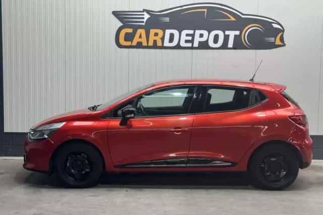 Renault Clio (2016) thumbnail 8