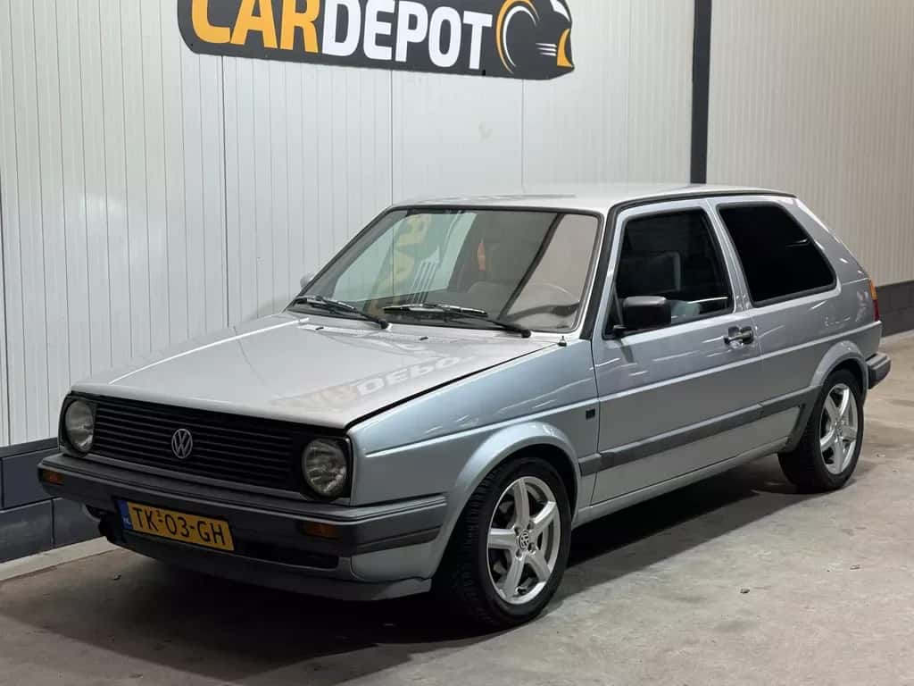 Volkswagen Golf (1988) — foto 1