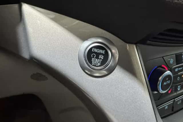 Ford C-Max (2015) thumbnail 19
