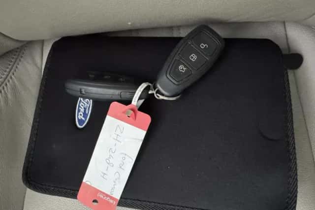 Ford C-Max (2015) thumbnail 28