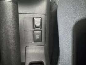 Toyota Yaris thumbnail 17
