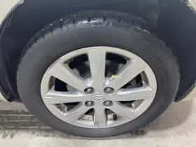 Toyota Yaris thumbnail 22