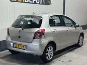 Toyota Yaris thumbnail 27