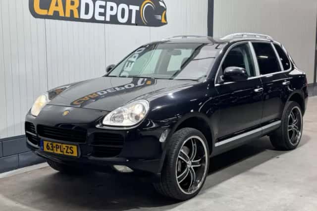 Porsche Cayenne (2004)