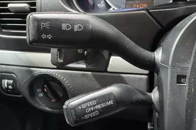 Porsche Cayenne (2004) thumbnail 15