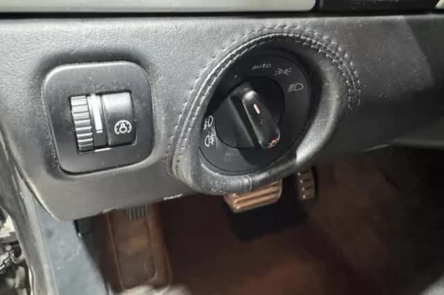 Porsche Cayenne (2004) thumbnail 23