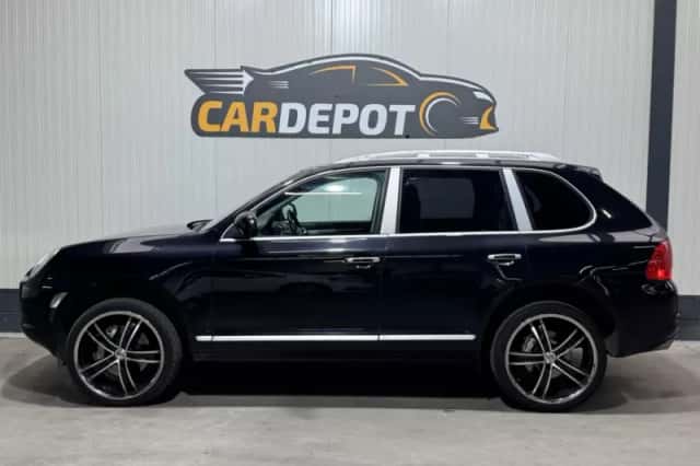 Porsche Cayenne (2004) thumbnail 8