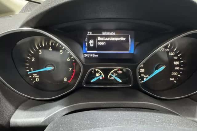 Ford C-Max (2015) thumbnail 13