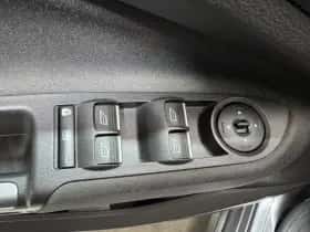 Ford C-Max thumbnail 23