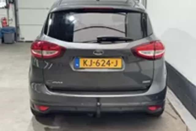 Ford C-Max (2015) thumbnail 34