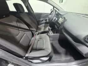 Renault Clio (2015) thumbnail 22