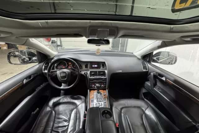 Audi Q7 (2007) thumbnail 11