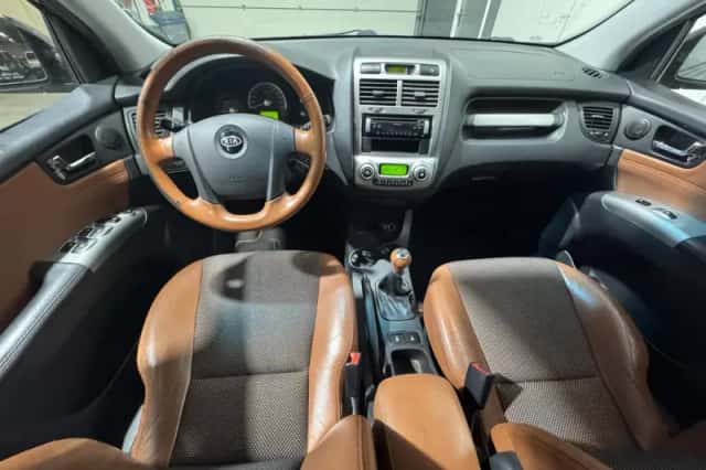 Kia Sportage (2007) thumbnail 11