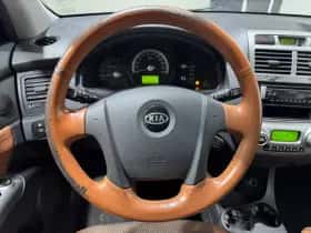 Kia Sportage (2007) thumbnail 12