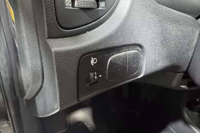 Kia Sportage (2007) thumbnail 22