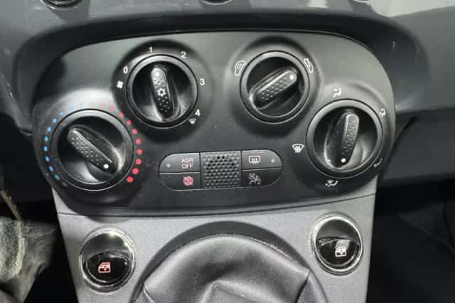 Fiat 500 (2016) thumbnail 16
