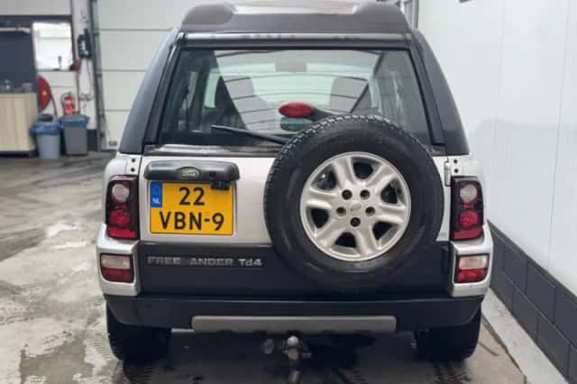 Land Rover Freelander (2006) thumbnail 6