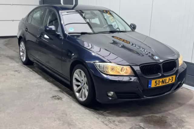 BMW 3-Serie (2010) thumbnail 3