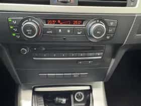 BMW 3-Serie (2010) thumbnail 24