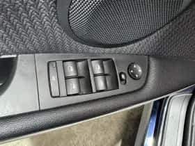 BMW 3-Serie (2010) thumbnail 27