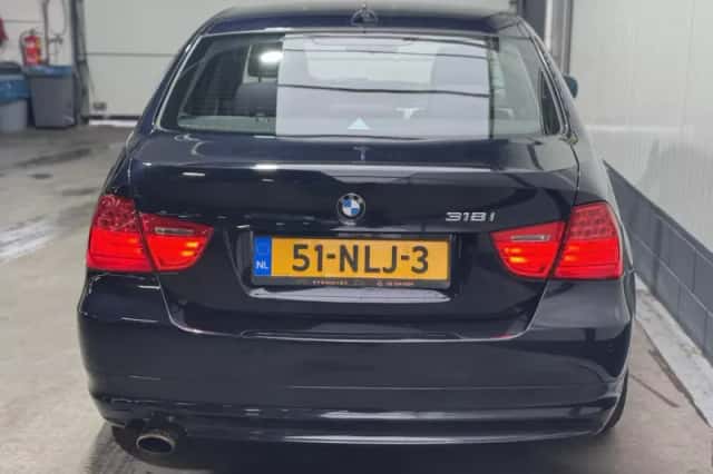 BMW 3-Serie (2010) thumbnail 6