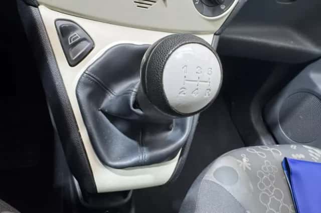 Ford Ka (2010) thumbnail 13