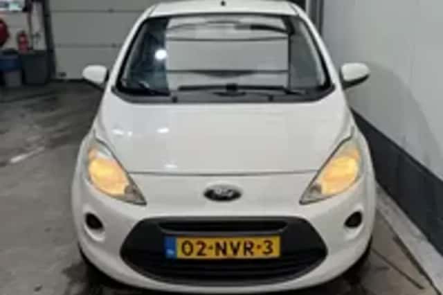 Ford Ka (2010) thumbnail 23
