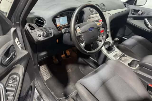 Ford S-Max (2007) thumbnail 11
